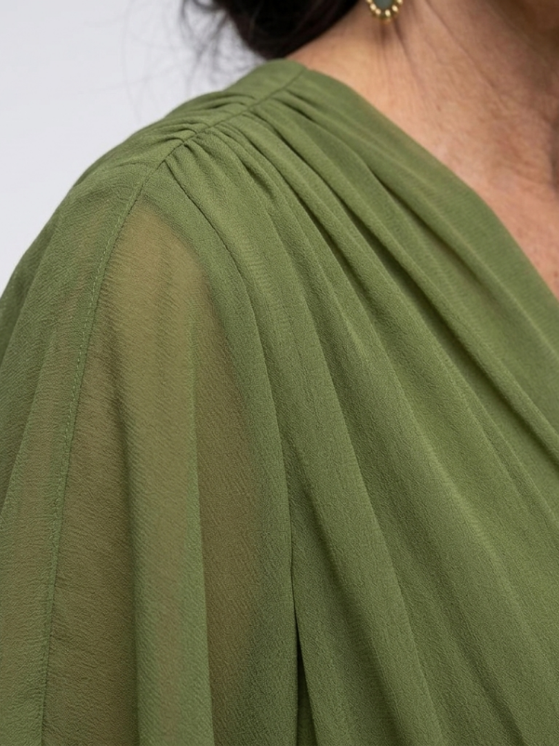 Elysia | V-Hals Draped Taille Strik Midi Jurk