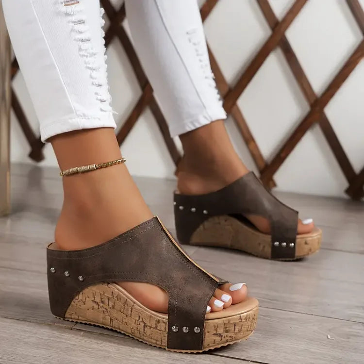 Melissa | Hoogwaardige sandalen met sleehak