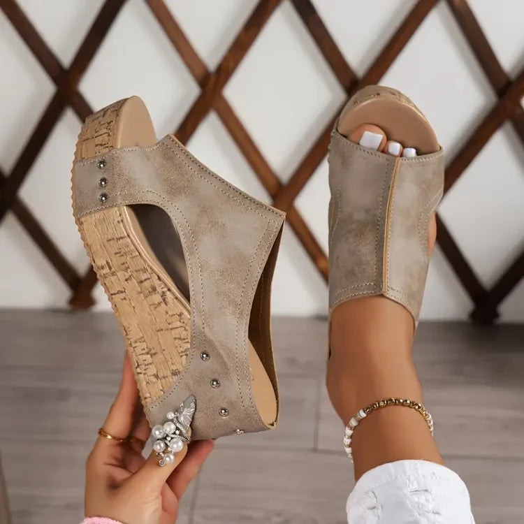 Melissa | Hoogwaardige sandalen met sleehak