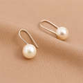 Elegante druppel oorbellen met parels