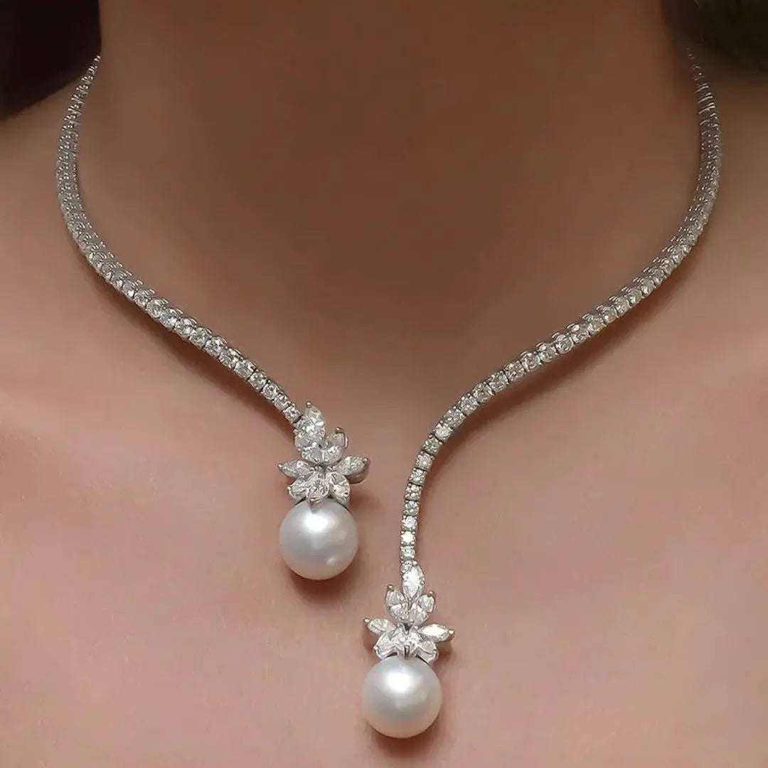 Elegante glanzende ketting met zilveren parels