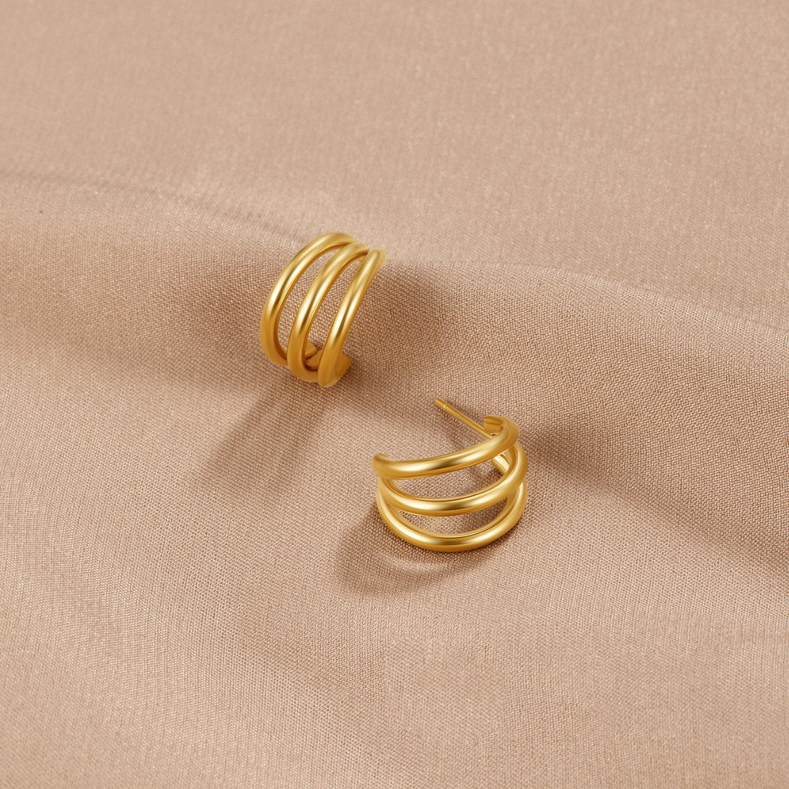 Ana | Driehoekige Gouden Oorringen