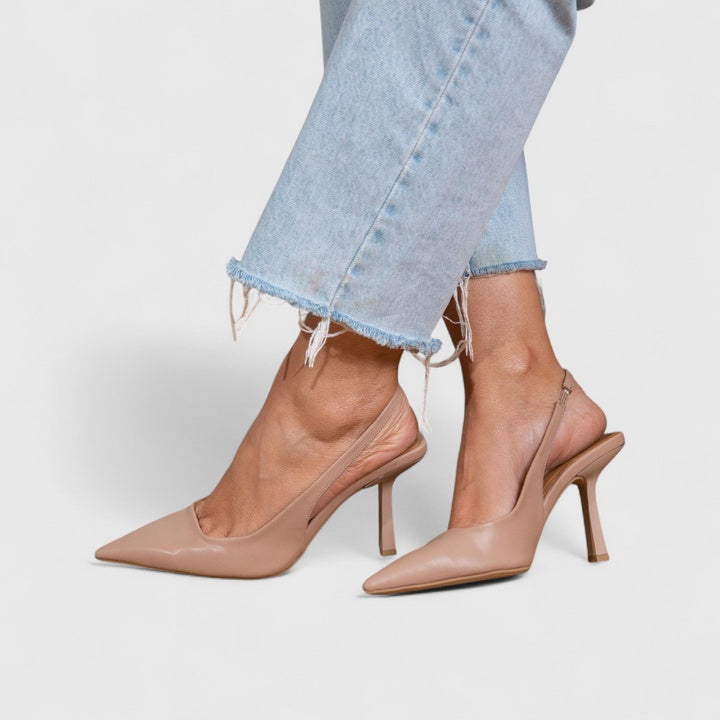 Amelia | Nude Lage Hakken