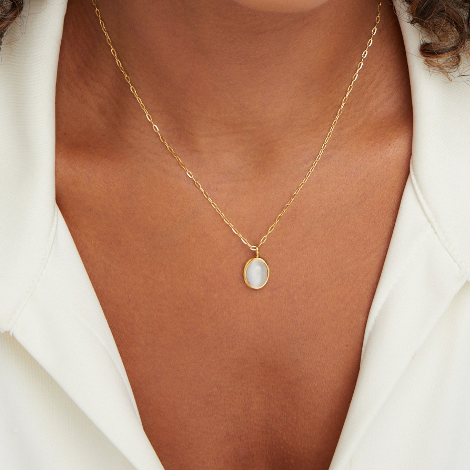 Witte Opal Ketting
